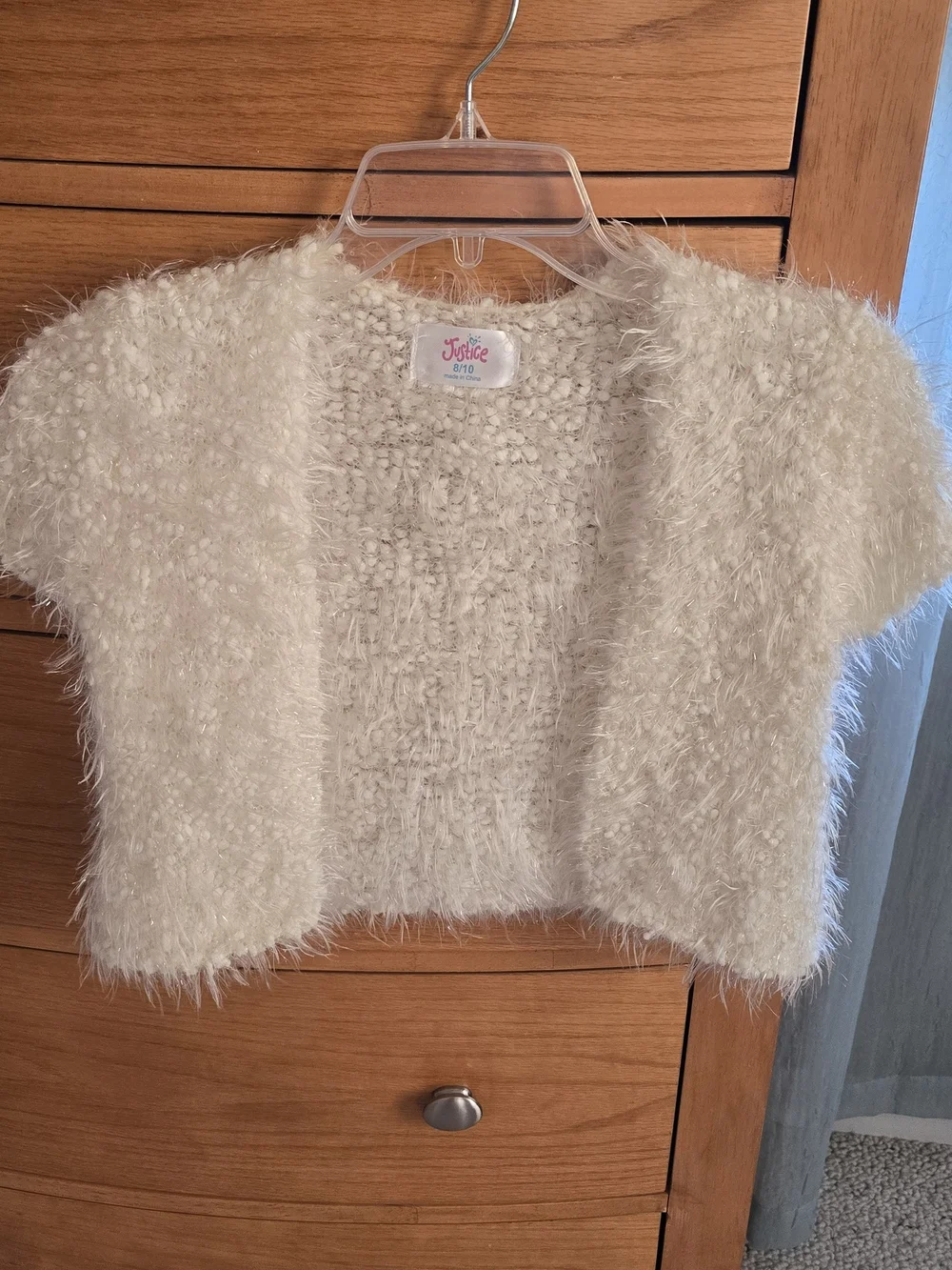 Justice Cream Fuzzy Shrug, Girls 8/10, NWOT